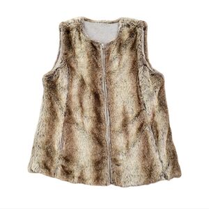 Express Women’s Faux  Fur Reversible Vest Size medium Brown Cozy Jacket Zip